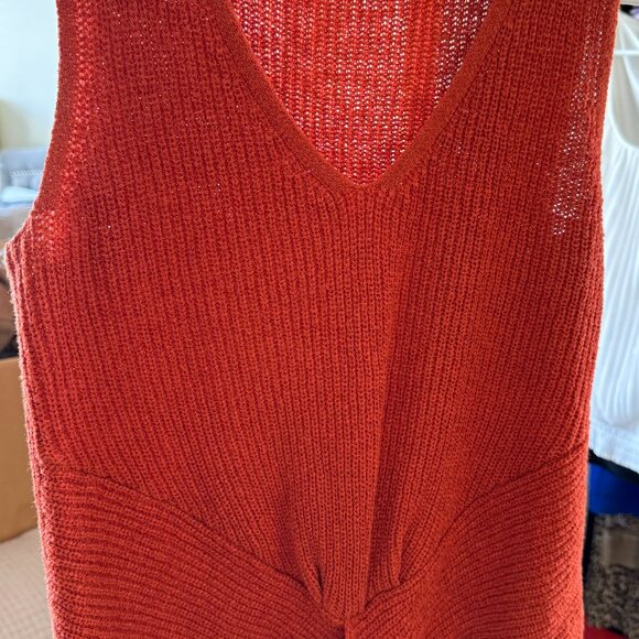 Beautiful rust orange knotted sweater vneck tank top X Small - Picture 7 of 10